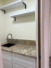 12224 Beverly Blvd in Whittier, CA - Foto de edificio - Building Photo