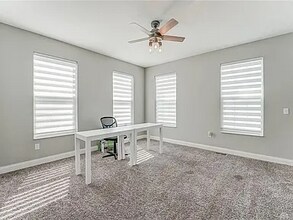 997 McKinney Ln in Dayton, OH - Building Photo - Building Photo
