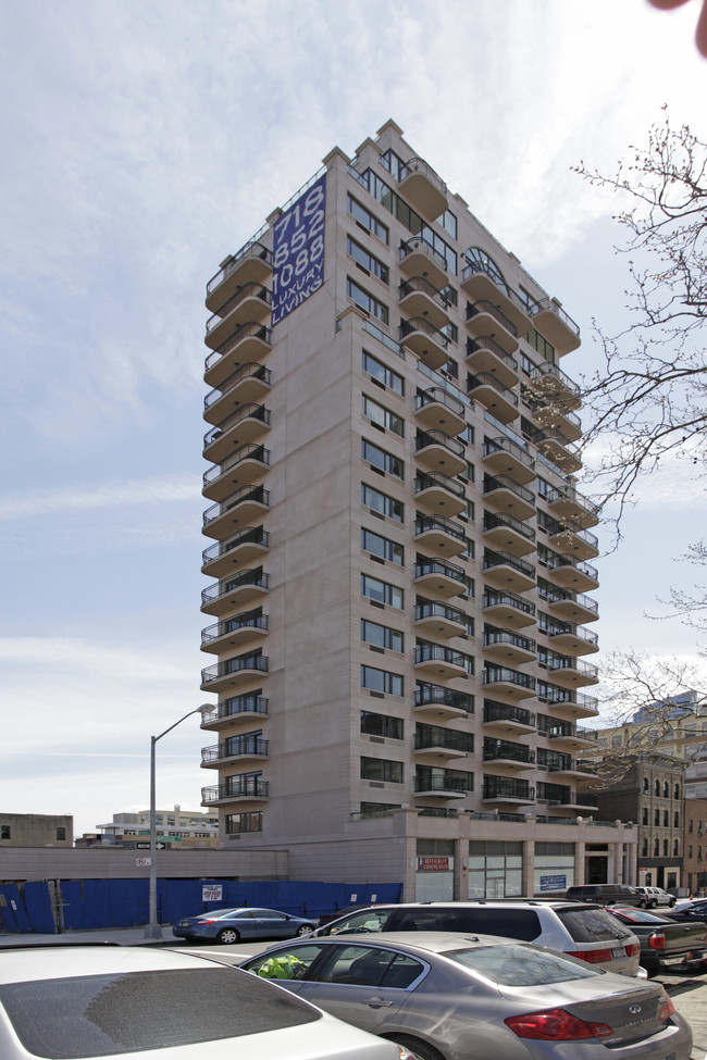 Bridgeview Tower Luxury Condos