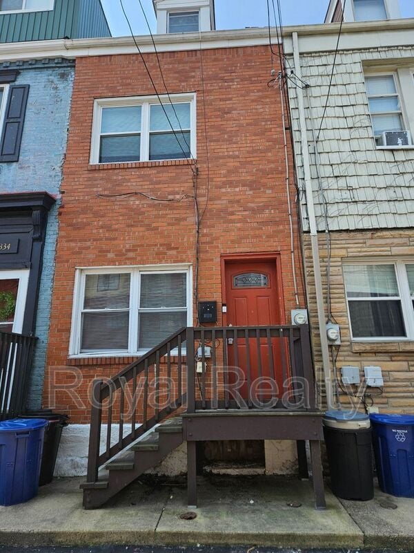 property at 2332 Fox Wy