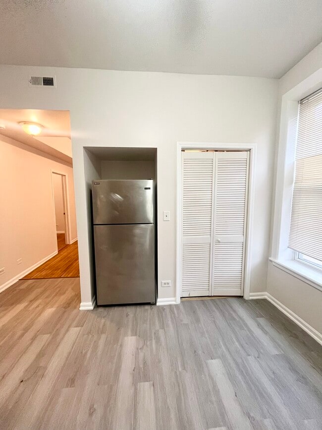 3227 S Carpenter St in Chicago, IL - Building Photo - Building Photo