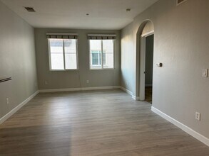 3950 Ohio St, Unit 326 in San Diego, CA - Building Photo - Building Photo