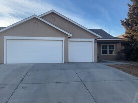 2020 Palenque Dr SE in Rio Rancho, NM - Building Photo