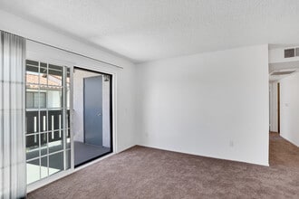 Costa Azul in Santa Fe Springs, CA - Building Photo - Interior Photo