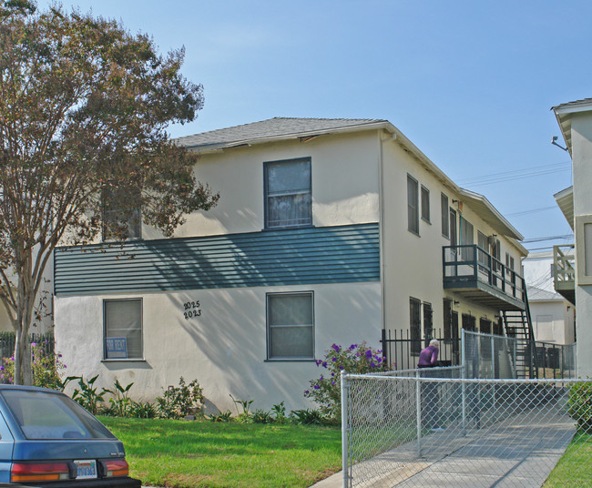 2023-2025 S Sherbourne Dr in Los Angeles, CA - Foto de edificio - Building Photo