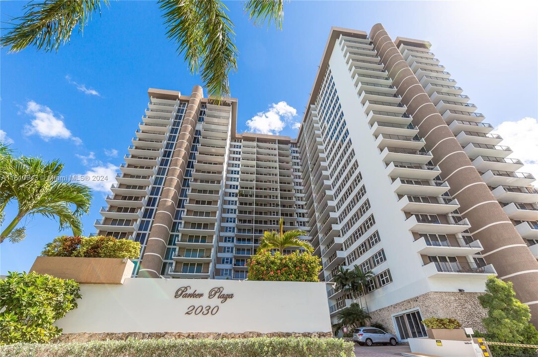 2030 S Ocean Dr, Unit #327 in Hallandale Beach, FL - Building Photo