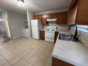3406 SW Victoria Pl in Bentonville, AR - Building Photo - Building Photo