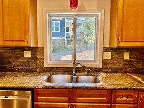 213 Lansdowne Ave in Decatur, GA - Building Photo - Building Photo