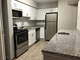 Magnolia at Whitlock in Marietta, GA - Building Photo