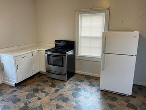 121 N Allegany St-Unit -Unit 2 in Cumberland, MD - Foto de edificio - Building Photo