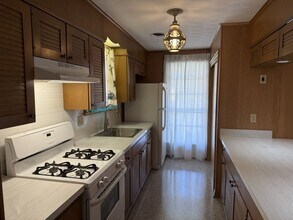 956 Bonnabel Blvd in Metairie, LA - Building Photo - Building Photo