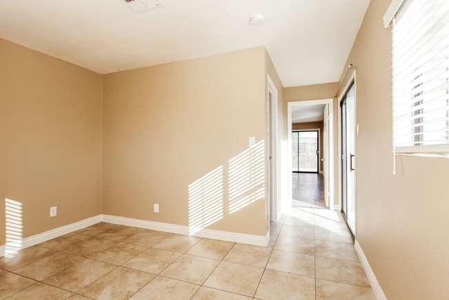 17225 N 32nd Pl in Phoenix, AZ - Building Photo - Building Photo