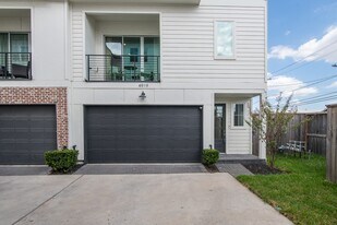 4919 Avenue J in Houston, TX - Building Photo