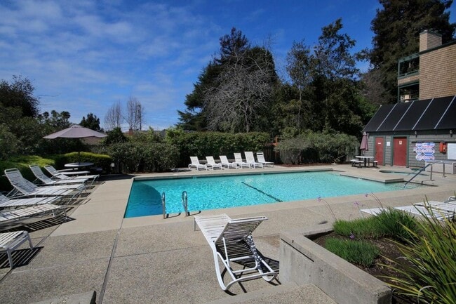 property at 318 Soquel Ave