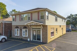 273 Division St in North Tonawanda, NY - Building Photo