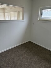 25725 Princeton St in Dearborn Heights, MI - Building Photo - Building Photo