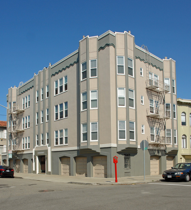 100 Capra Way in San Francisco, CA - Building Photo - Building Photo