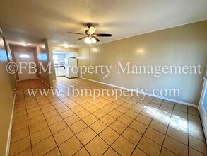 126 Valleyglen Dr-Unit -126 in Desoto, TX - Building Photo - Building Photo