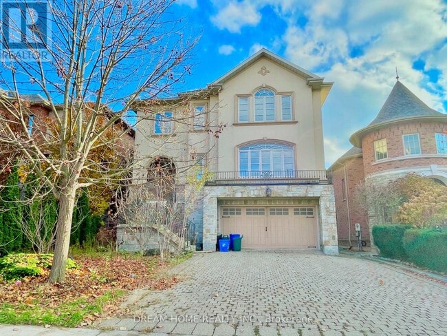 property at 25 A Oak Ave