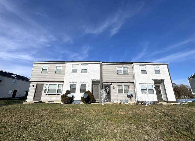 property at 2596 Sawbury Blvd