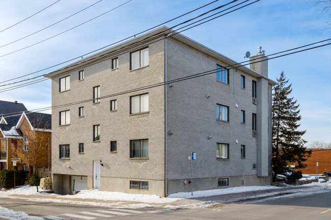 2725 St in Montréal, QC - Building Photo - Building Photo