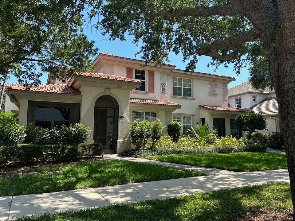 156 Evergrene Pkwy in Palm Beach Gardens, FL - Building Photo