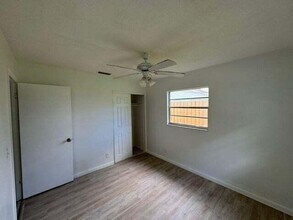 2993 SE Camino Ave in Stuart, FL - Building Photo - Building Photo