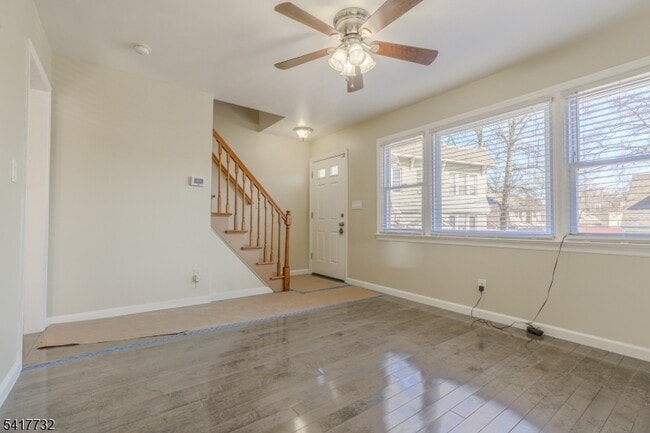 15 Crown St in Newark, NJ - Building Photo - Building Photo