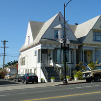 827 Georgia St Apartments