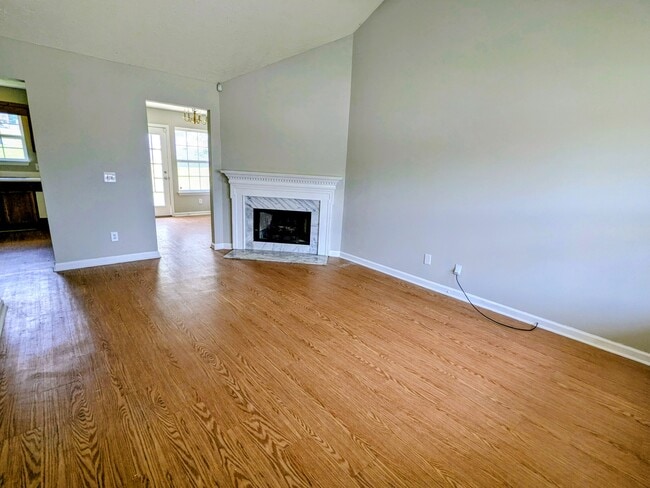 732 Judge Mason Way in La Vergne, TN - Foto de edificio - Building Photo