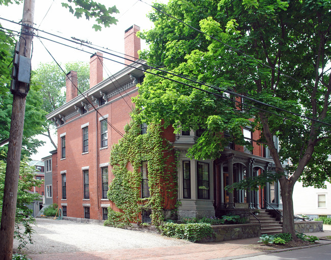 50-52 Carleton St in Portland, ME - Building Photo - Building Photo