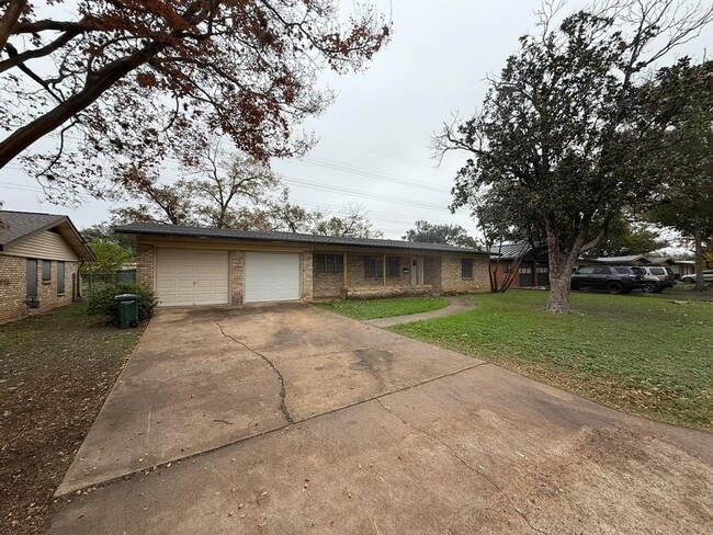 4603 Roundup Trail in Austin, TX - Building Photo - Building Photo