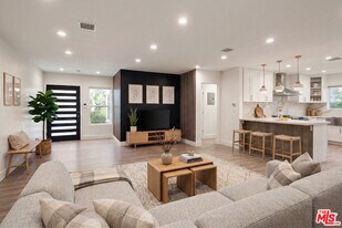 17141 Sherman Way in Los Angeles, CA - Building Photo