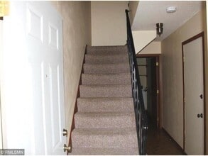 1624 Greeley St S in Stillwater, MN - Building Photo - Building Photo