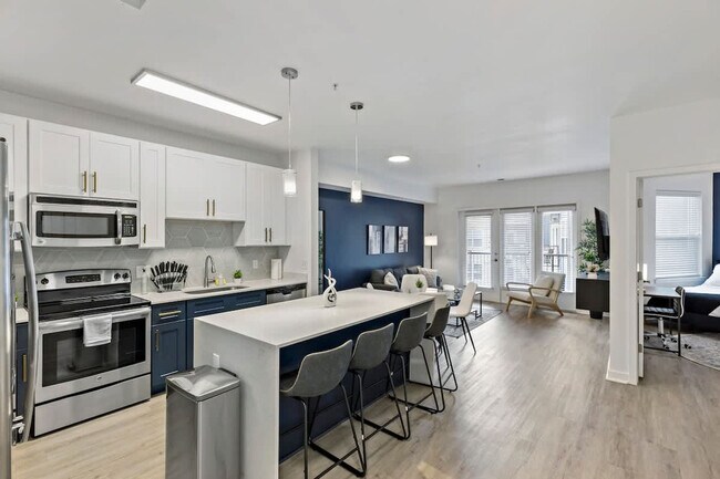 205 S Kings Dr, Unit ID1263133P in Charlotte, NC - Building Photo - Building Photo