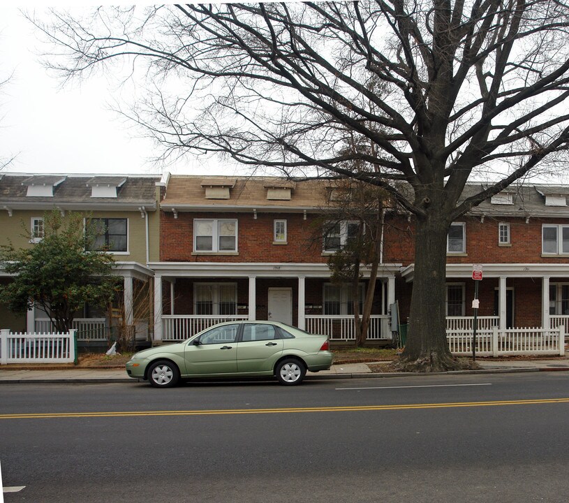 1708 West Virginia Ave NE in Washington, DC - Foto de edificio