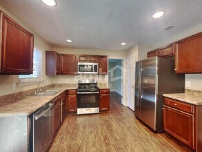2944 Jasmine Brook Ct in Dacula, GA - Foto de edificio - Building Photo