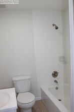 487 E Broadway, Unit #4 in Boston, MA - Building Photo - Building Photo