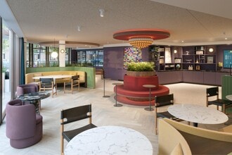 Aviator House in Washington, DC - Foto de edificio - Building Photo