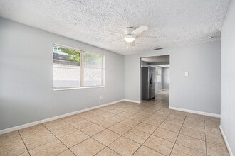 4301 W Arch St in Tampa, FL - Building Photo - Building Photo