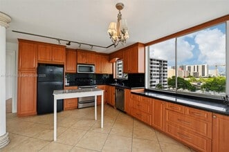 1740 NW N River Dr in Miami, FL - Building Photo - Building Photo