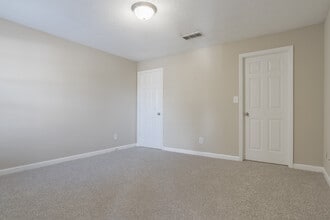 Arbor Bend in Villa Rica, GA - Foto de edificio - Interior Photo