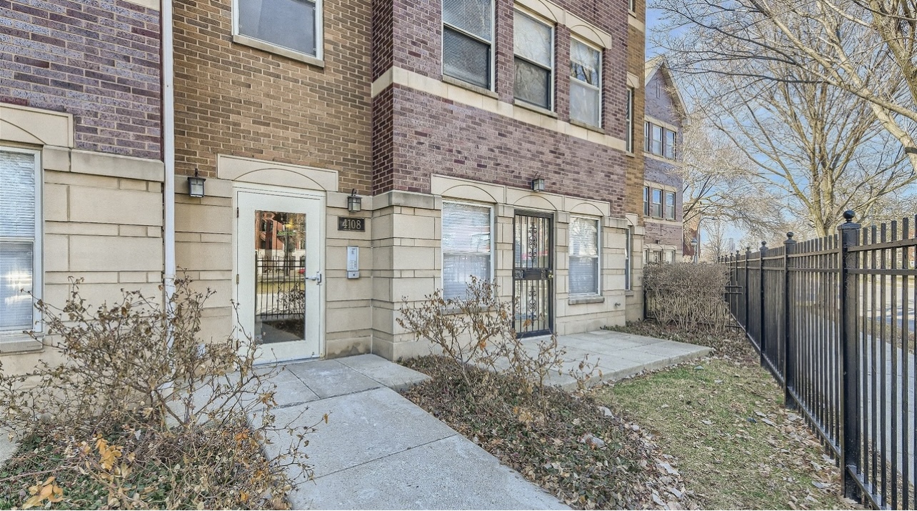 4108 S Drexel Blvd in Chicago, IL - Building Photo