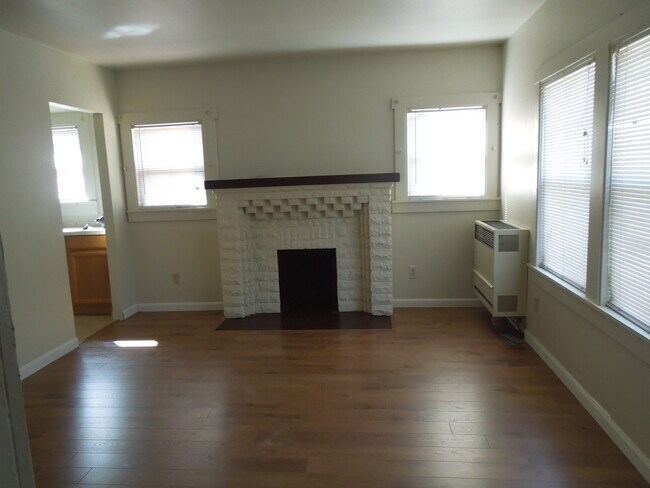 763 60th St, Unit 763