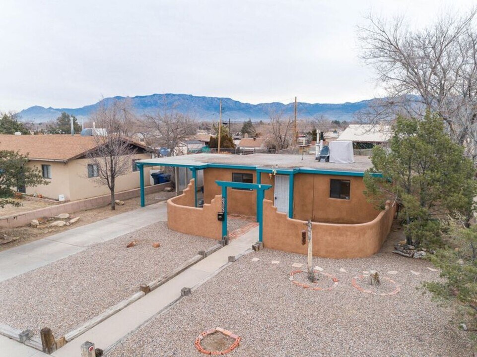 2838 Aliso Dr NE in Albuquerque, NM - Foto de edificio