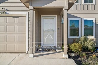 8215 Blue Canal in San Antonio, TX - Building Photo - Building Photo