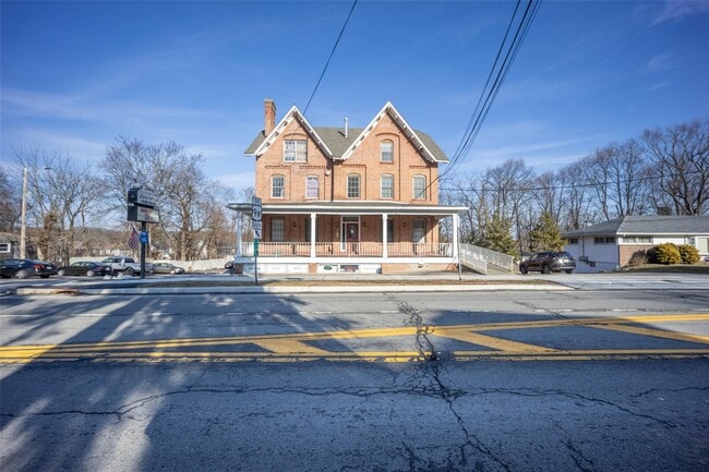 74 North St in Newburgh, NY - Building Photo - Building Photo