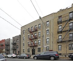 2374 29th St in Long Island City, NY - Building Photo