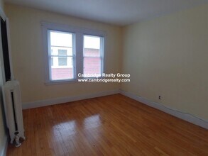 23 Edison Ave, Unit 2T in Medford, MA - Building Photo - Building Photo