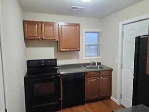 118 Ballard St, Unit #1 in Ypsilanti, MI - Building Photo - Building Photo